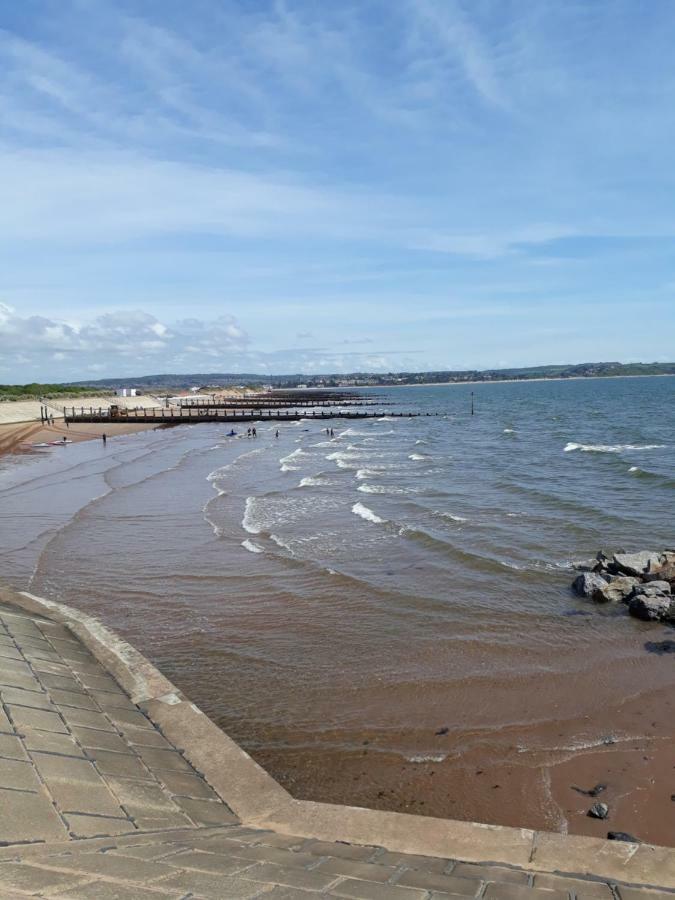 Dawlish Warren Apartments Екстер'єр фото